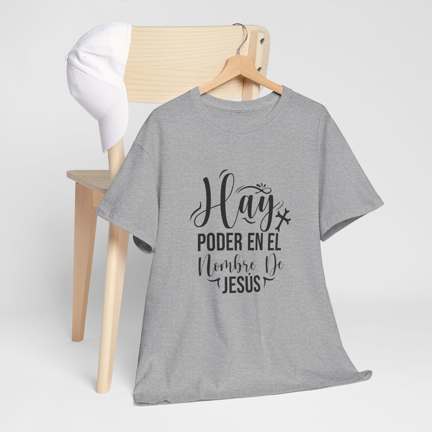 "Hay Poder en el Nombre De Jesús" Camiseta