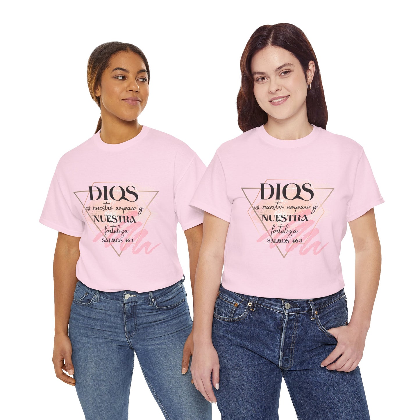 Dios es Nuestra Fortaleza T-Shirt